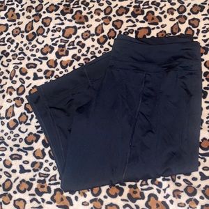 Black Nike cropped pants